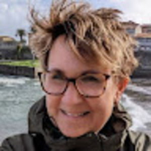 Meet your Posher, Julia